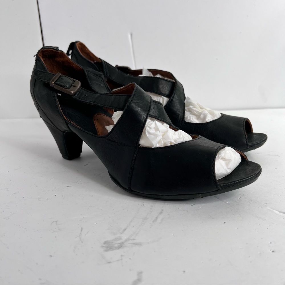 Sergio Tomani Black Open Toe Cross Buckle Leather heeled Shoes Size 9.5/40